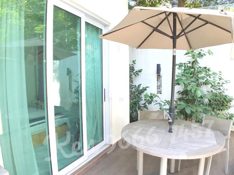 SWEET LOVELY PATIO, 1BR + Study - FEEL IT, LOVE IT !, BALMORAL ROAD, STEVENS ROAD, STEVENS MRT, Orchard / River Valley, 1 Bedroom, 969 sqft, Condominium For Rent, by Ken Phoon, 20127883 - PropertyGuru.com.sg