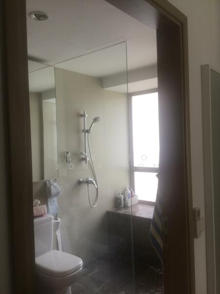 For Rent - Waterfront Gold