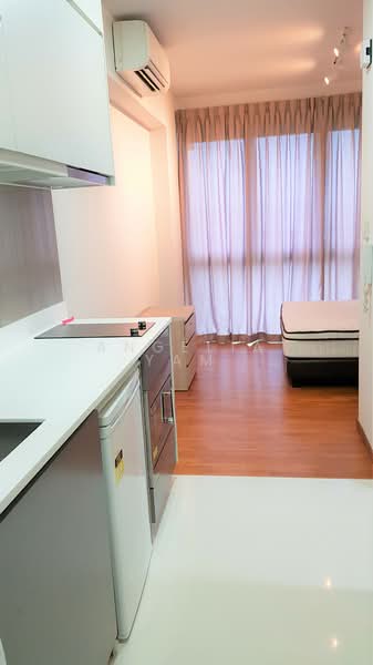 Q Bay Residences, 1 Tampines Street 86, Studio, 334 sqft, Condominium For Rent, by Angelia Yam, 20131746 - Kitchenet - PropertyGuru.com.sg