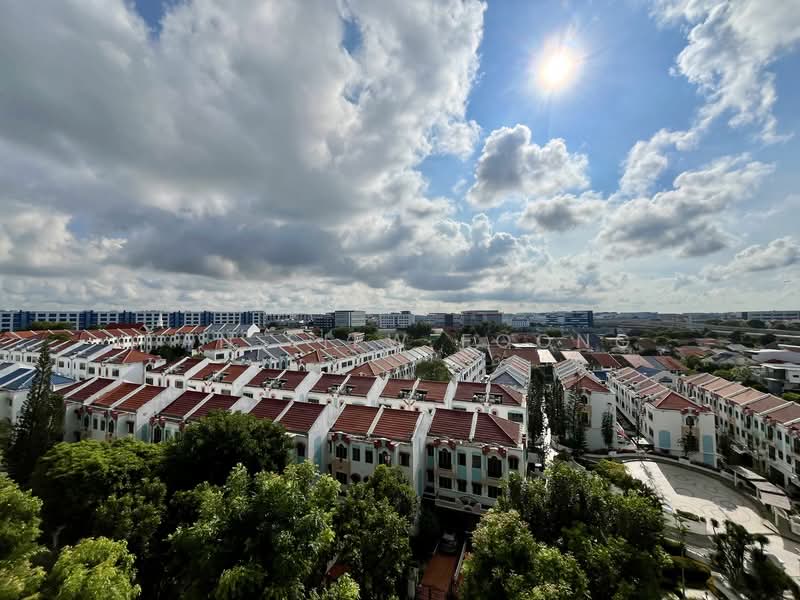 Casa Merah, 60 Tanah Merah Kechil Avenue, 4 Bedrooms, 1,572 sqft, Condominium For Rent, by Tan Siew Foong, 20136750 - PropertyGuru.com.sg