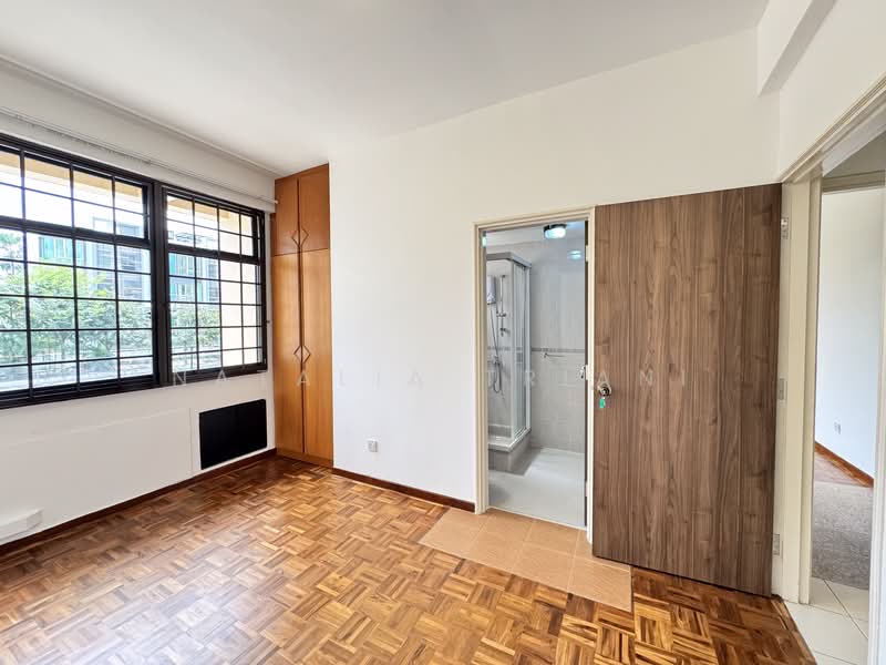 Grande Vista, 12 Cactus Drive, 3 Bedrooms, 1,367 sqft, Condominium For Rent, by Natalia Triani, 20136809 - First Common Room - PropertyGuru.com.sg