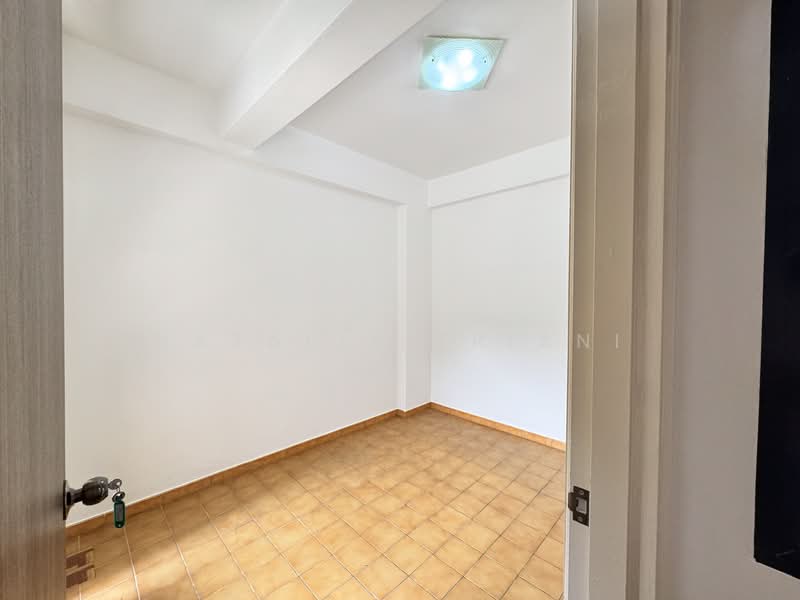 Grande Vista, 12 Cactus Drive, 3 Bedrooms, 1,367 sqft, Condominium For Rent, by Natalia Triani, 20136809 - Study Room - PropertyGuru.com.sg