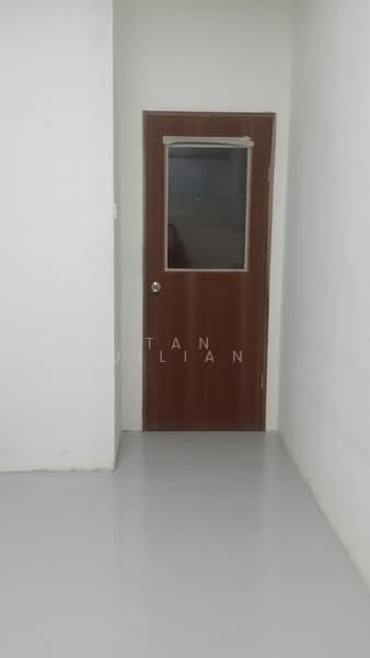 Valiant Industrial Building, 30 Kallang Pudding Road, 320 sqft, Light Industrial (B1) For Rent, by Tan Jilian, 20137771 - own office door - CommercialGuru.com.sg