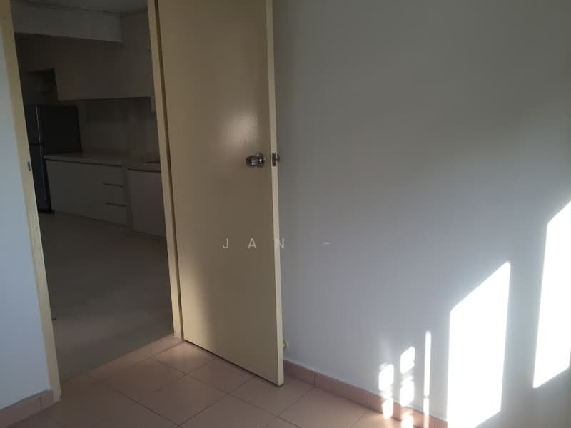 33 Marine Crescent, 33 Marine Crescent, 2 Bedrooms, 799 sqft, HDB Flat For Rent, by Jan ., 20141743 - PropertyGuru.com.sg