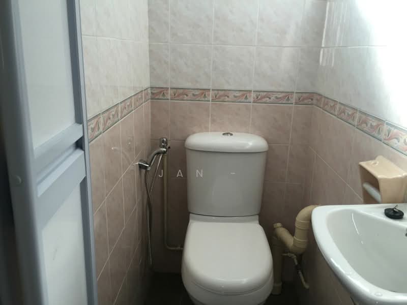 33 Marine Crescent, 33 Marine Crescent, 2 Bedrooms, 799 sqft, HDB Flat For Rent, by Jan ., 20141743 - PropertyGuru.com.sg