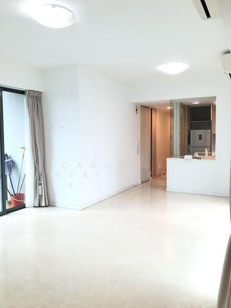 Thomson Three, 45 Bright Hill Drive, Ang Mo Kio / Bishan / Thomson, 3 Bedrooms, 1,055 sqft, Condominium For Rent, by Caroline Soelistyo, 20144531 - Living Room - PropertyGuru.com.sg