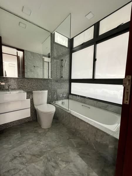 Rivergate, 99 Robertson Quay, 2 Bedrooms, 1,034 sqft, Apartment For Rent, by Lewis Huang, 20147921 - PropertyGuru.com.sg