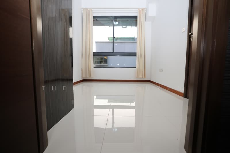 Vibes @ Upper Serangoon Apartment For Sale at S$ 1,150,000 | PropertyGuru Singapore