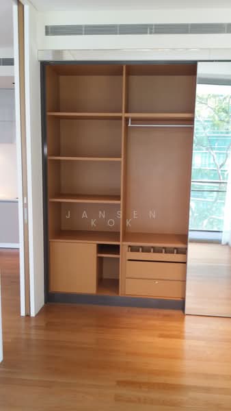 Hilltops, 99 Cairnhill Circle, 2 Bedrooms, 807 sqft, Condominium For Rent, by Jansen Kok, 20155378 - Master Bedroom - PropertyGuru.com.sg