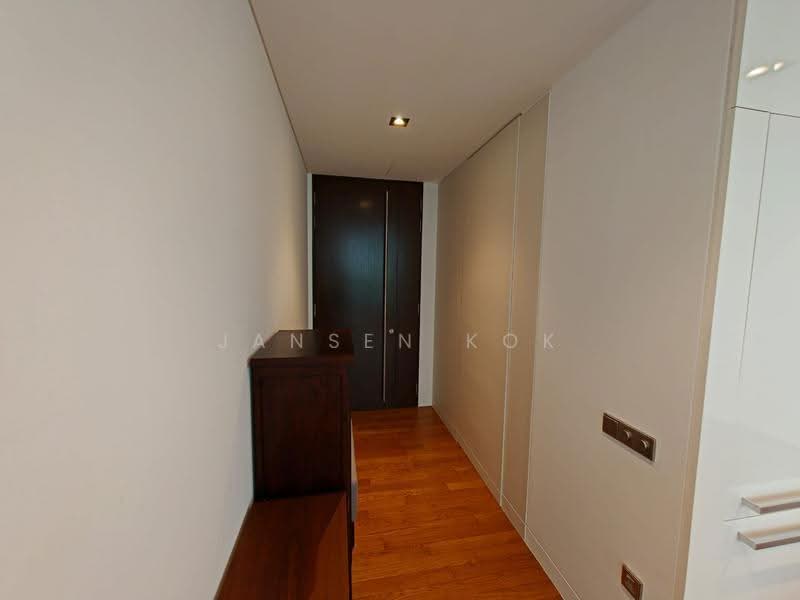 Hilltops, 99 Cairnhill Circle, Orchard / River Valley, 2 Bedrooms, 807 sqft, Condominium For Rent, by Jansen Kok, 20155378 - Corridor - PropertyGuru.com.sg