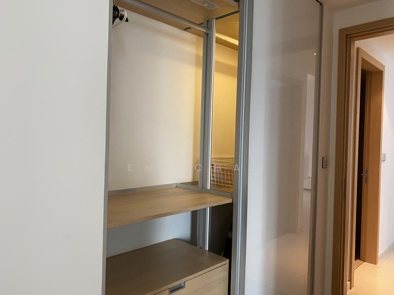 One Shenton, 1 Shenton Way, 2 Bedrooms, 1,130 sqft, Condominium For Rent, by Emi Chai, 20160362 - PropertyGuru.com.sg