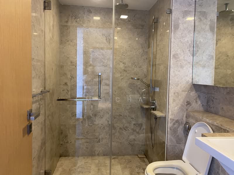 One Shenton, 1 Shenton Way, 2 Bedrooms, 1,130 sqft, Condominium For Rent, by Emi Chai, 20160362 - PropertyGuru.com.sg
