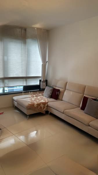 One Shenton, 1 Shenton Way, 2 Bedrooms, 1,130 sqft, Condominium For Rent, by Emi Chai, 20160362 - PropertyGuru.com.sg
