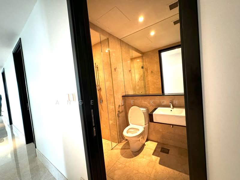 The Grange, 3 Grange Garden, 4 Bedrooms, 2,303 sqft, Condominium For Rent, by Angeline Koh, 20171360 - Shared Bathroom - PropertyGuru.com.sg