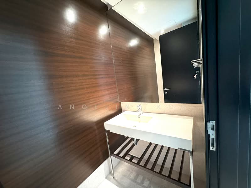 The Grange, 3 Grange Garden, 4 Bedrooms, 2,303 sqft, Condominium For Rent, by Angeline Koh, 20171360 - Powder Room - PropertyGuru.com.sg