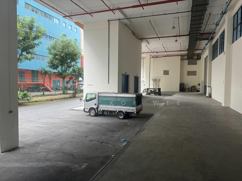 6m high warehouse 12 loading bays with dock levellers, Serangoon north, 18,000 sqft, Light Industrial (B1) For Rent, by Leow Kok Wee, 20172398 - CommercialGuru.com.sg