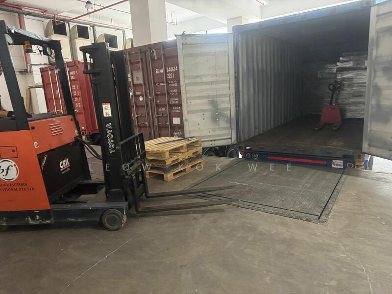 6m high warehouse 12 loading bays with dock levellers, Serangoon north, 18,000 sqft, Light Industrial (B1) For Rent, by Leow Kok Wee, 20172398 - CommercialGuru.com.sg