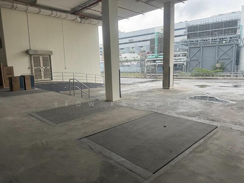6m high warehouse 12 loading bays with dock levellers, Serangoon north, 18,000 sqft, Light Industrial (B1) For Rent, by Leow Kok Wee, 20172398 - CommercialGuru.com.sg