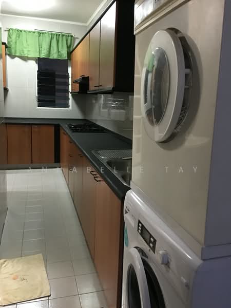 Crescendo Park, 6 Jalan Tua Kong, 2 Bedrooms, 850 sqft, Condominium For Rent, by Annabelle Tay, 20178828 - KITCHEN - PropertyGuru.com.sg