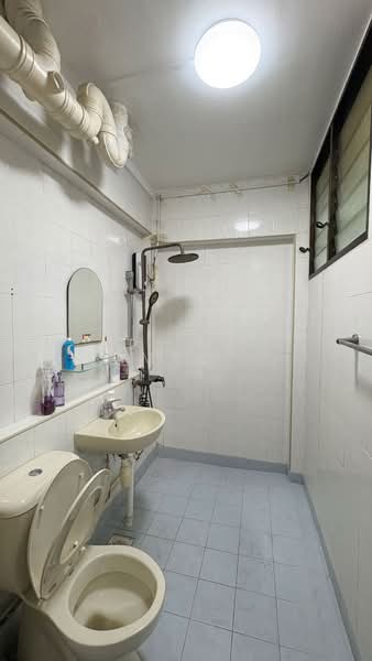 569 Hougang Street 51, 569 Hougang Street 51, 2 Bedrooms, 1,259 sqft, HDB Flat For Rent, by P. V. Ramesh Babu, 20180388 - PropertyGuru.com.sg