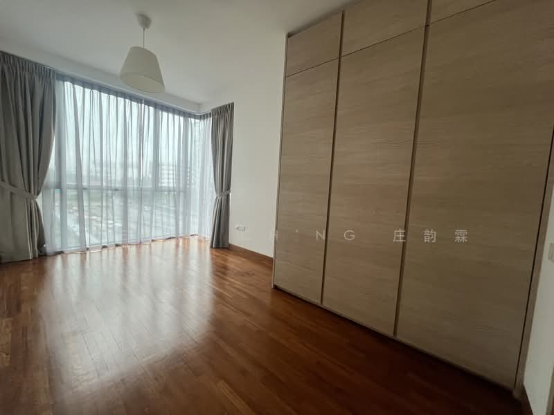 Sennett Residence, 33 Pheng Geck Avenue, 2 Bedrooms, 819 sqft, Condominium For Rent, by Evelyn Ch'ng 庄韵霖, 20182816 - Huge master bedroom to fit king-sized bed - PropertyGuru.com.sg