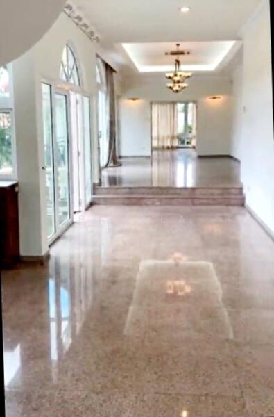 For Sale - GCBA RAFFLES PARK⭐ORIOLE CRES⭐ CASSIA ⭐CHARMING DETACHED⭐POOL, FLAT REGULAR WIDE FRONT☎️PAM 90228600