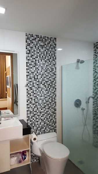 One Oxley Rise, 1 Oxley Rise, 2 Bedrooms, 720 sqft, Apartment For Rent, by Dennis Chua, 20187353 - PropertyGuru.com.sg