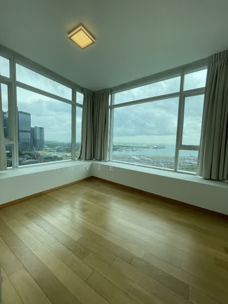 76 Shenton Apartment For Sale at S$ 1,990,000 | PropertyGuru Singapore - Full sea and city view in master bedroom 