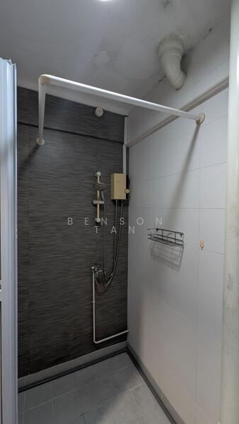 Master Room Bathroom