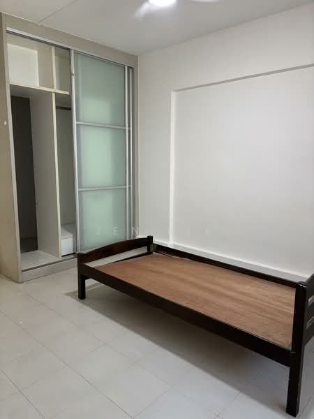 718 Bedok Reservoir Road, 718 Bedok Reservoir Road, 3 Bedrooms, 1,119 sqft, HDB Flat For Rent, by Jen Kee, 20206994 - PropertyGuru.com.sg