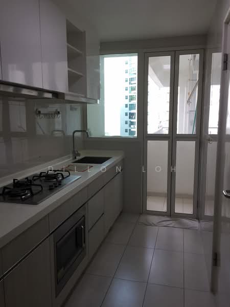 1 Canberra, 7 Canberra Drive, 3 Bedrooms, 1,043 sqft, Executive Condominium For Rent, by Dillon Loh, 20209852 - Kitchen area - PropertyGuru.com.sg