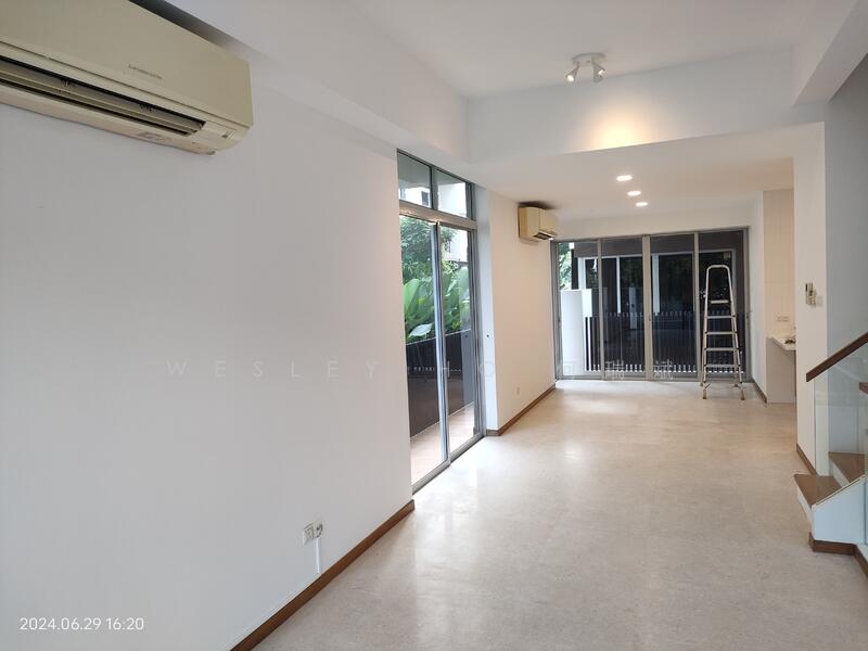 For Rent - King's 8