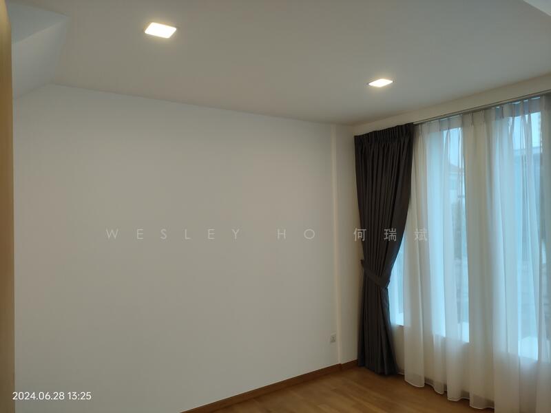 For Rent - King's 8