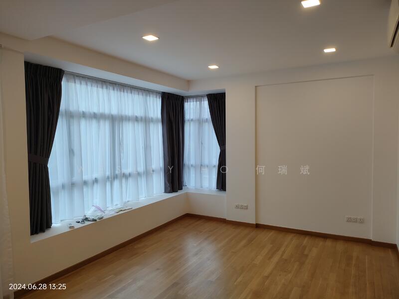 For Rent - King's 8