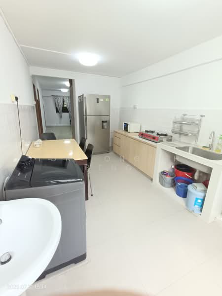 303 Jurong East Street 32, 303 Jurong East Street 32, 2 Bedrooms, 731 sqft, HDB Flat For Rent, by Tony Ong Ah Beng, 20212507 - PropertyGuru.com.sg
