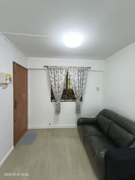 303 Jurong East Street 32, 303 Jurong East Street 32, 2 Bedrooms, 731 sqft, HDB Flat For Rent, by Tony Ong Ah Beng, 20212507 - PropertyGuru.com.sg
