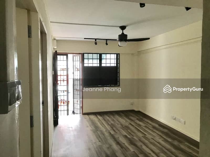 Living/Dining Area