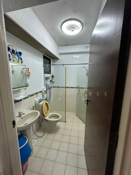 27B Jalan Membina, 27B Jalan Membina, 3 Bedrooms, 1,184 sqft, HDB Flat For Rent, by Chin See Bee Perlyn, 20247107 - PropertyGuru.com.sg