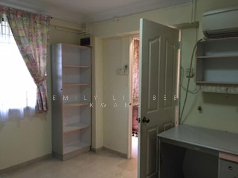 17 Lorong 7 Toa Payoh, 17 Lorong 7 Toa Payoh, Balestier / Toa Payoh, 3 Bedrooms, 721 sqft, HDB Flat For Rent, by Emily Lim Bee Kwang, 20258396 - PropertyGuru.com.sg