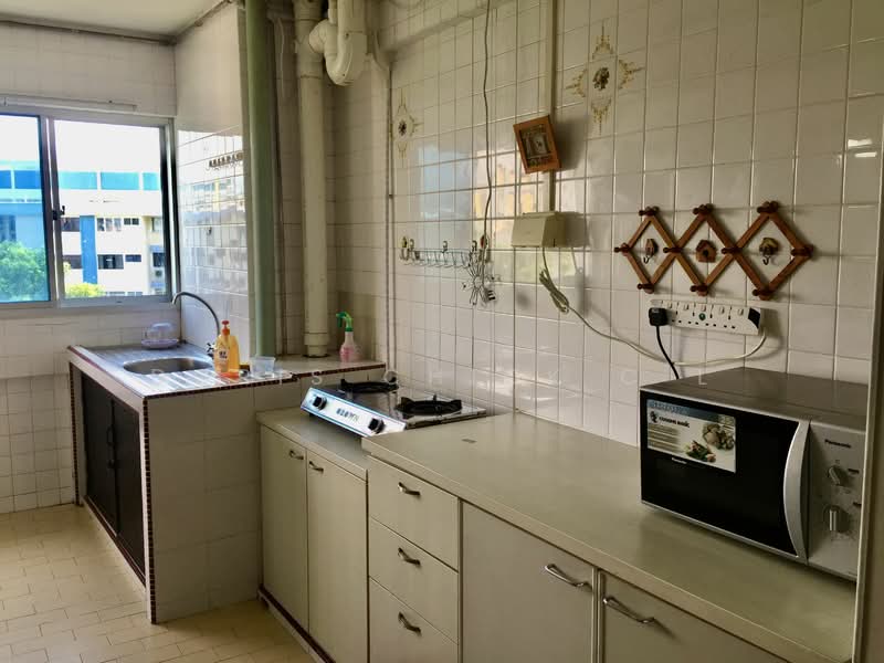 170 Ang Mo Kio Avenue 4, 170 Ang Mo Kio Avenue 4, 2 Bedrooms, 743 sqft, HDB Flat For Rent, by Doris Chiok C L, 20273213 - PropertyGuru.com.sg