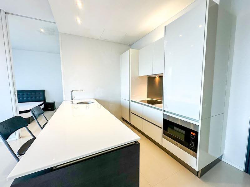 Scotts Square, 6 Scotts Road, Orchard / River Valley, 1 Bedroom, 645 sqft, Apartment For Rent, by Cruz Phua, 20275317 - PropertyGuru.com.sg