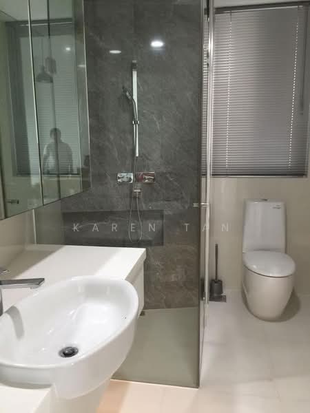 d'Leedon (Former Farrer Court), 1 Leedon Heights, 1 Bedroom, 635 sqft, Condominium For Rent, by Karen Tan, 20275926 - Attached Bathroom - PropertyGuru.com.sg