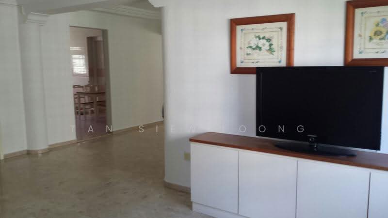 BLK 374 TAMPINES ST 34, Tampines Street 34, 4 Bedrooms, 1,323 sqft, HDB Flat For Rent, by Tan Siew Foong, 20276297 - PropertyGuru.com.sg