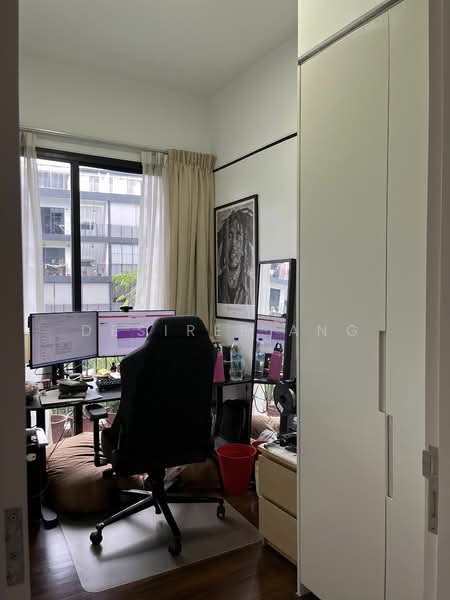 Village @ Pasir Panjang, 463 Pasir Panjang Road, 3 Bedrooms, 1,098 sqft, Condominium For Rent, by Desiree Ang, 20278053 - PropertyGuru.com.sg