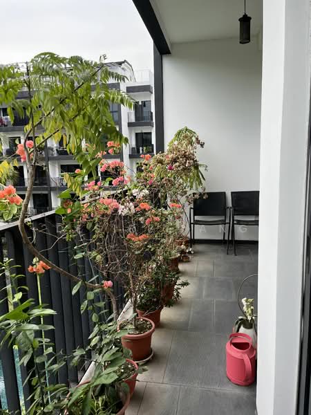 Village @ Pasir Panjang, 463 Pasir Panjang Road, 3 Bedrooms, 1,098 sqft, Condominium For Rent, by Desiree Ang, 20278053 - PropertyGuru.com.sg