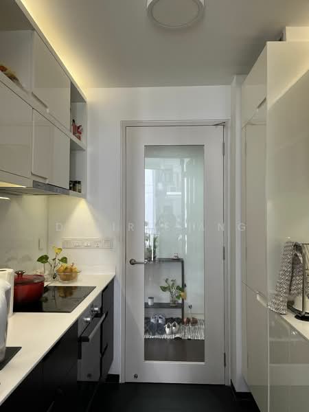 Village @ Pasir Panjang, 463 Pasir Panjang Road, 3 Bedrooms, 1,098 sqft, Condominium For Rent, by Desiree Ang, 20278053 - PropertyGuru.com.sg