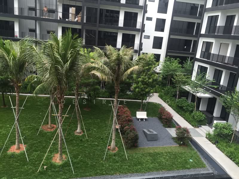 Village @ Pasir Panjang, 463 Pasir Panjang Road, 3 Bedrooms, 1,098 sqft, Condominium For Rent, by Desiree Ang, 20278053 - Resort Feeling - PropertyGuru.com.sg