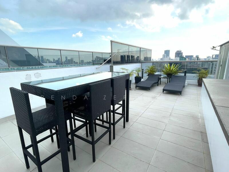 Trilight Condominium For Sale at S$ 14,800,000 | PropertyGuru Singapore - 4-bedroom Penthouse @ Trilight, S'pore