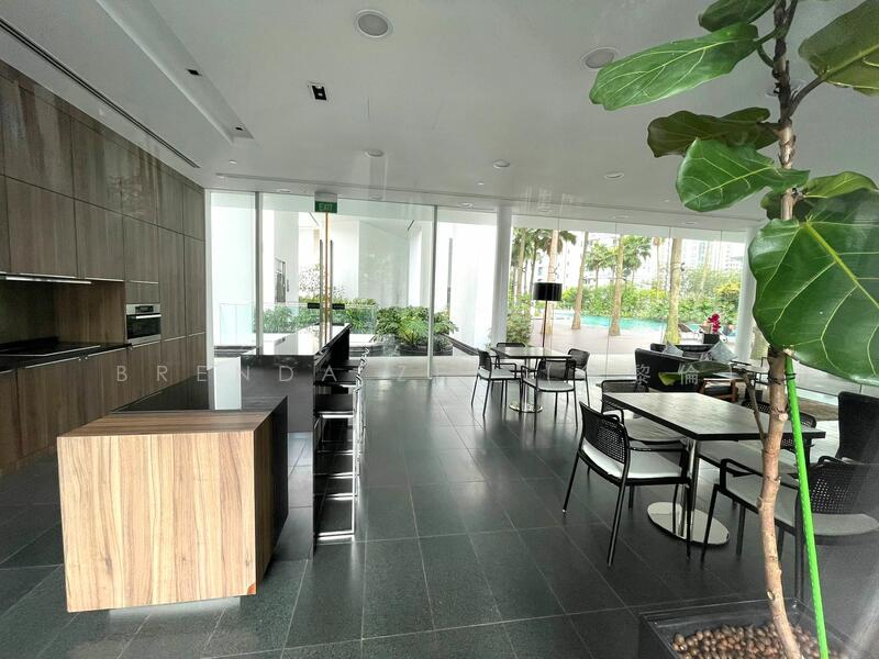 Trilight Condominium For Sale at S$ 14,800,000 | PropertyGuru Singapore - 4-bedroom Penthouse @ Trilight, S'pore