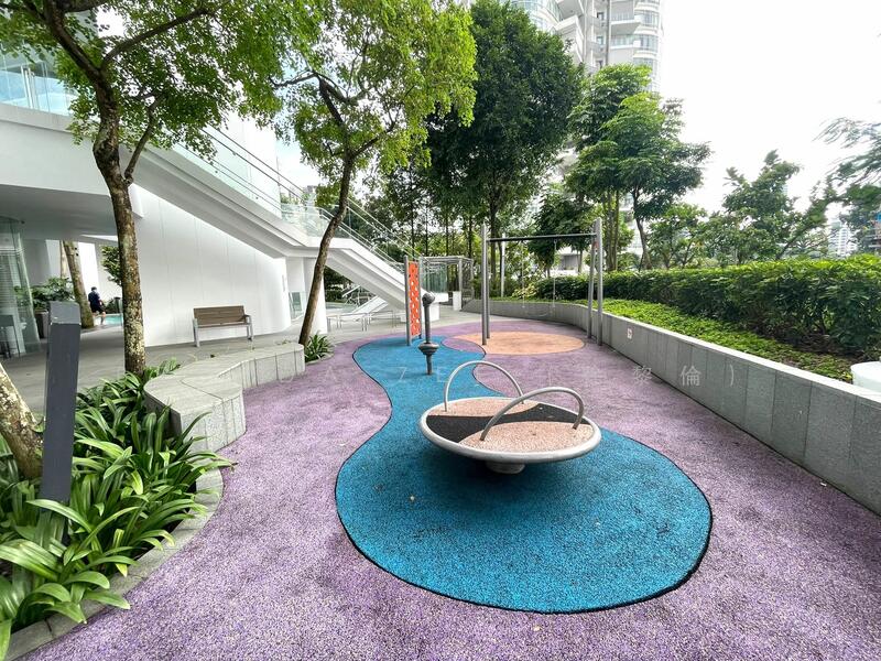 Trilight Condominium For Sale at S$ 14,800,000 | PropertyGuru Singapore - 4-bedroom Penthouse @ Trilight, S'pore